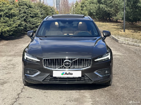 V60 SPA D4 2WD PineGrаy 2019 г. Красноярск